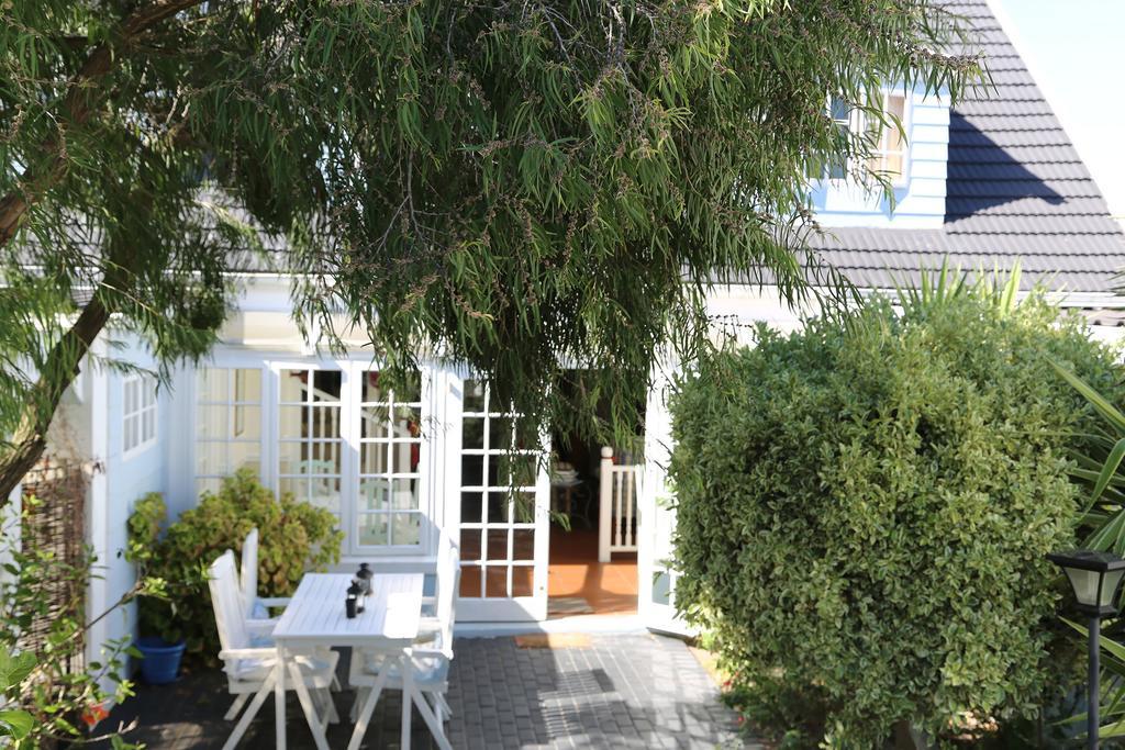 Birkenhead Manor Hotel Bloubergstrand Bagian luar foto