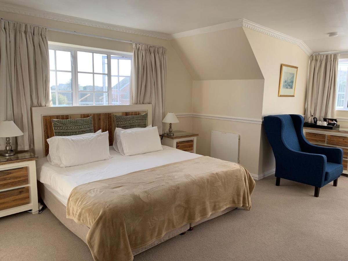 Birkenhead Manor Hotel Bloubergstrand Bagian luar foto