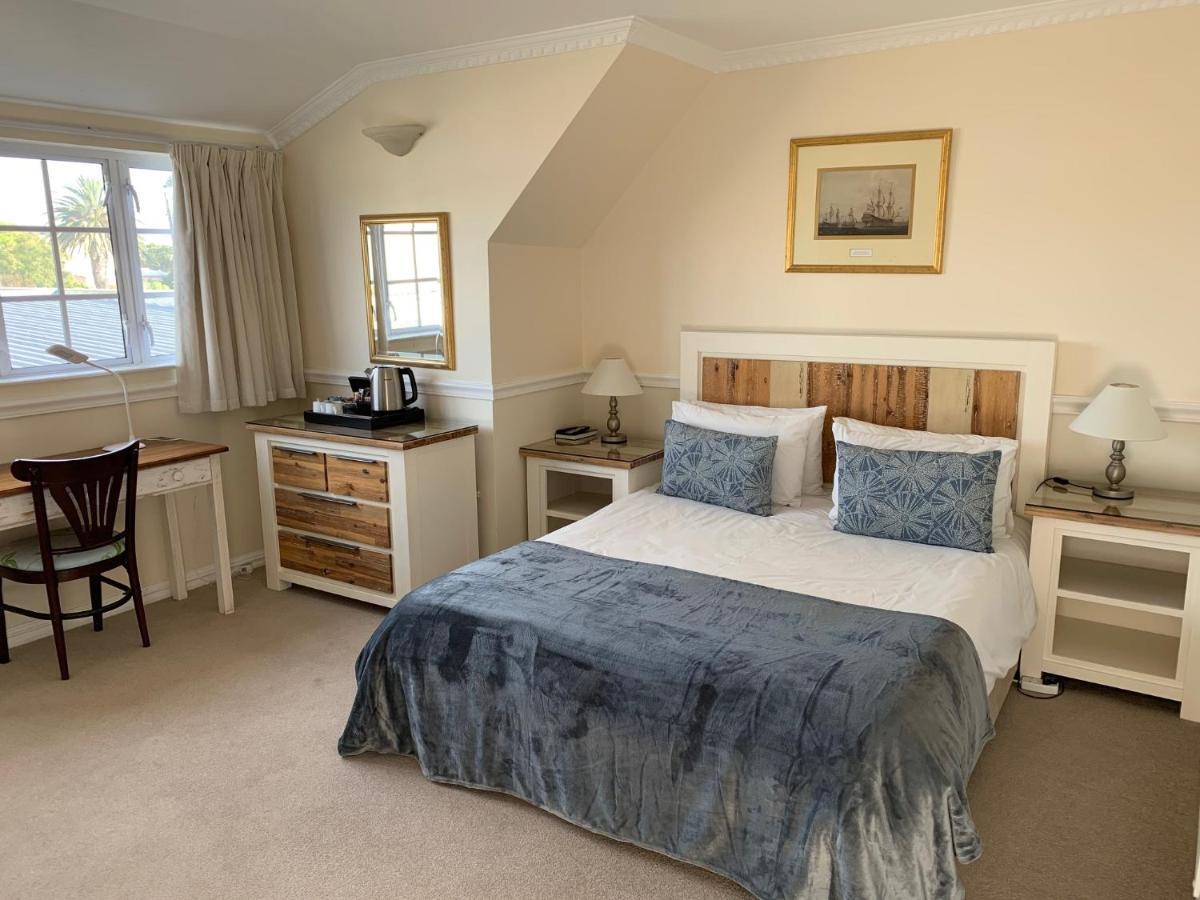 Birkenhead Manor Hotel Bloubergstrand Bagian luar foto